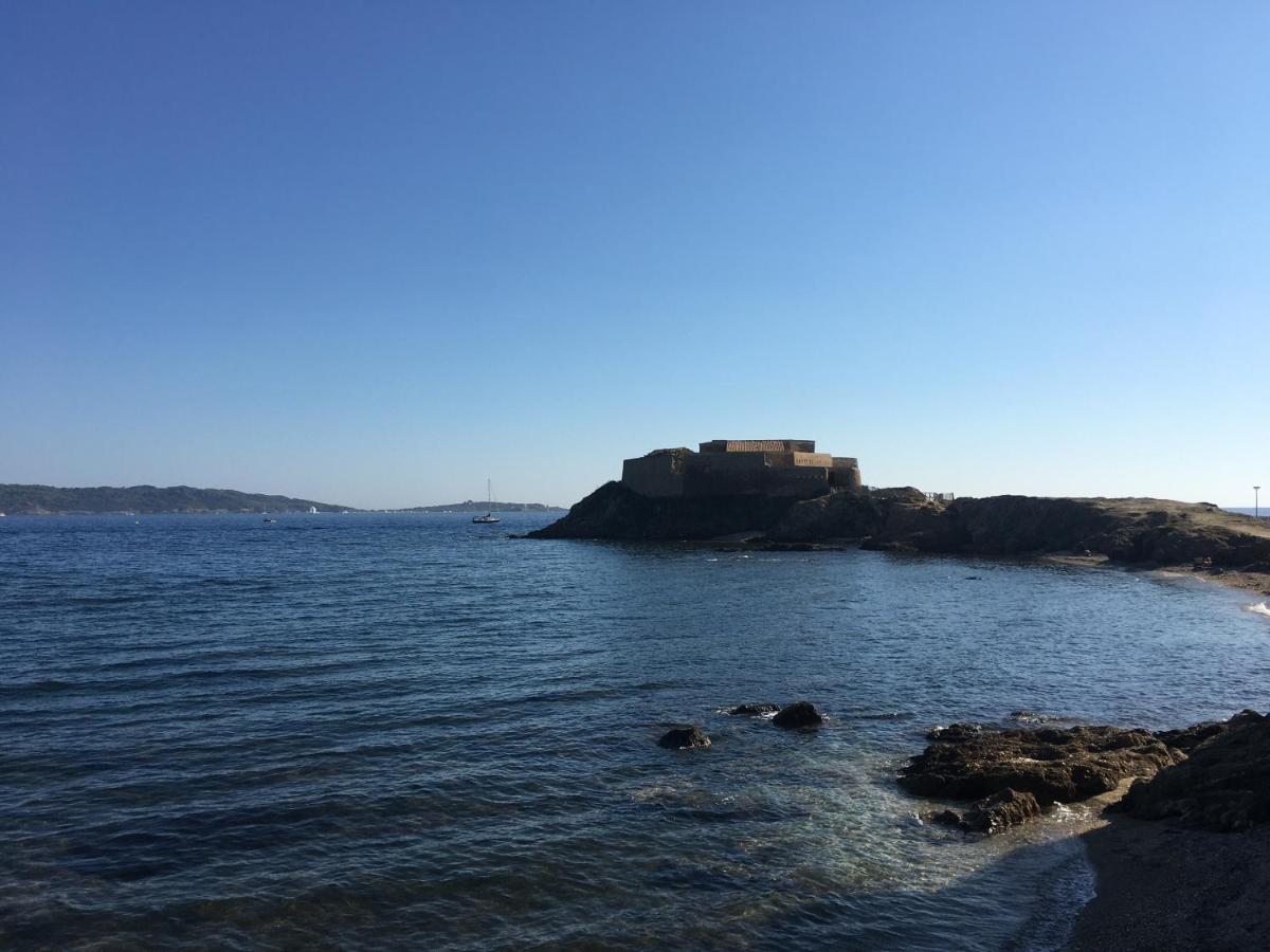 La Provence authentique à 30 minutes des plages Collobrières Esterno foto